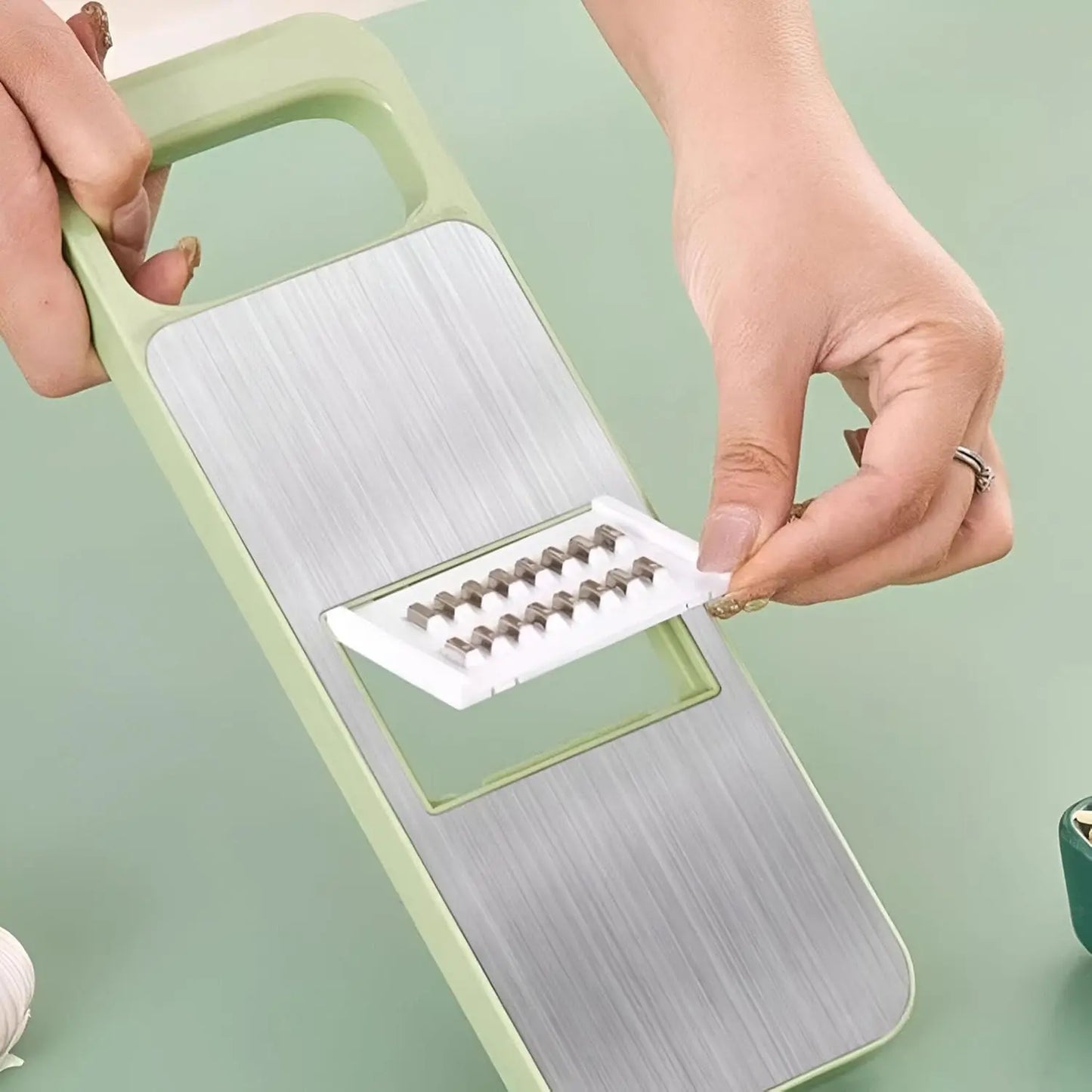 Grater AlHhomz